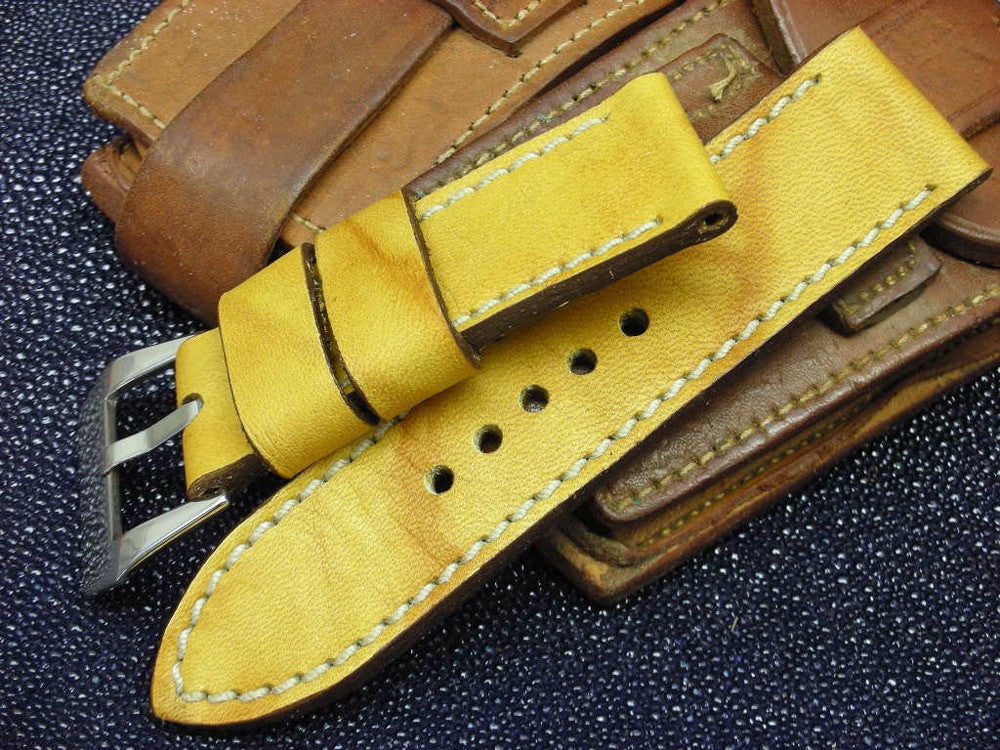 Crackle bright tan bespoke watch band on Panerai 190 Radiomir